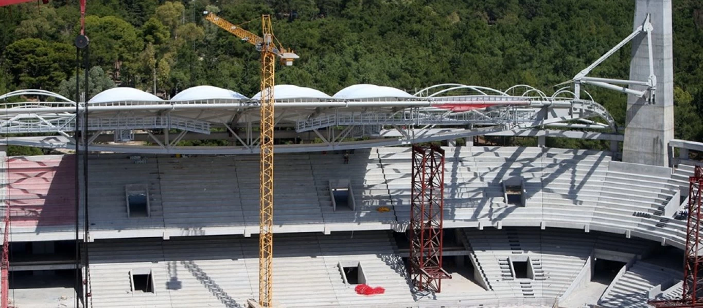 Προχωρούν οι εργασίες στο γήπεδο της ΑΕΚ: Ολοκληρώνεται το στέγαστρο στην «Αγιά Σοφιά» (φώτο)